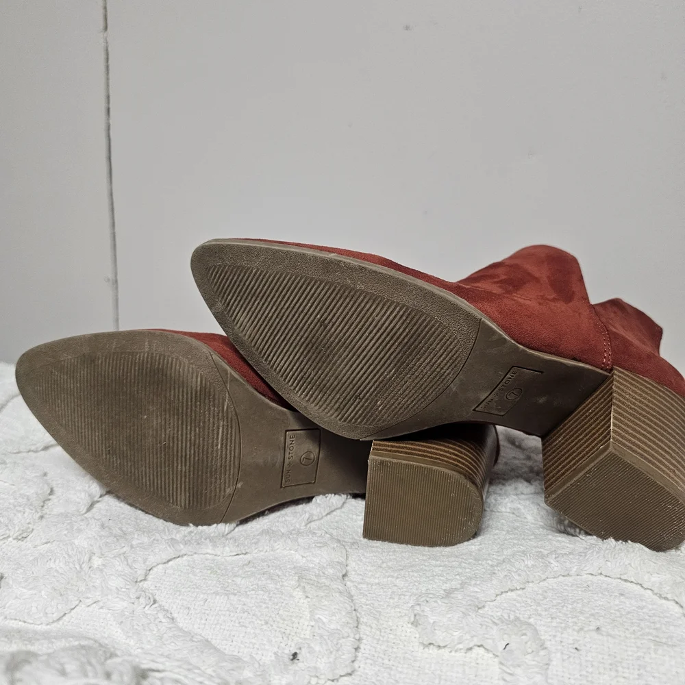 Sun + Stone Rust‎ Orange Ankle Booties Fall Autumn Chic Pumpkin Size 7